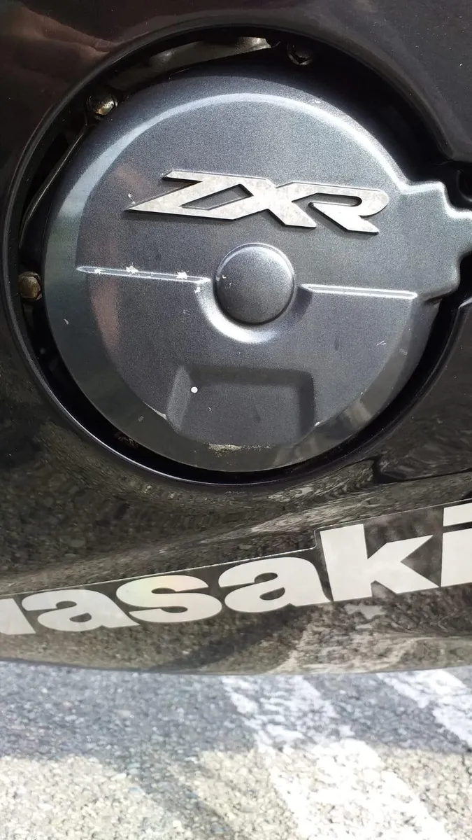 Kawasaki ZXR400 1999 - Image 3