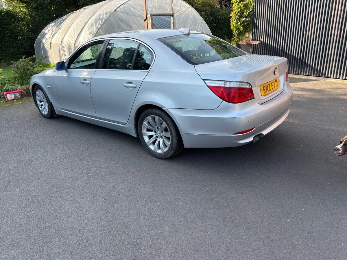 BMW 5-Series 2007 - Image 2