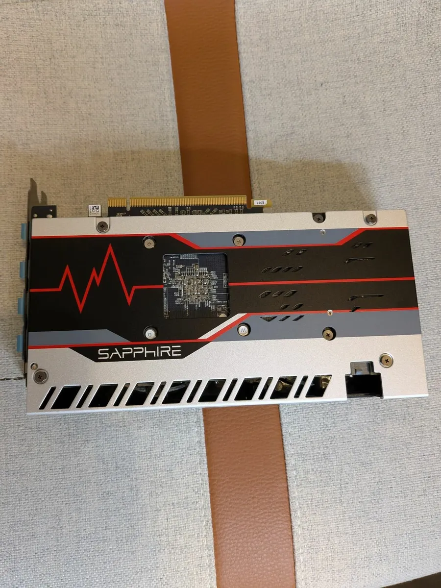Graphics card - SAPPHIRE Pulse Radeon RX 580 8GB - Image 1