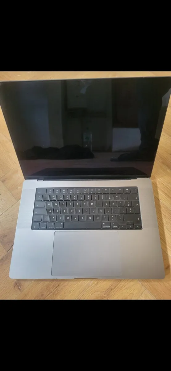 Macbook pro 16 m1 ( 2021) - Image 1