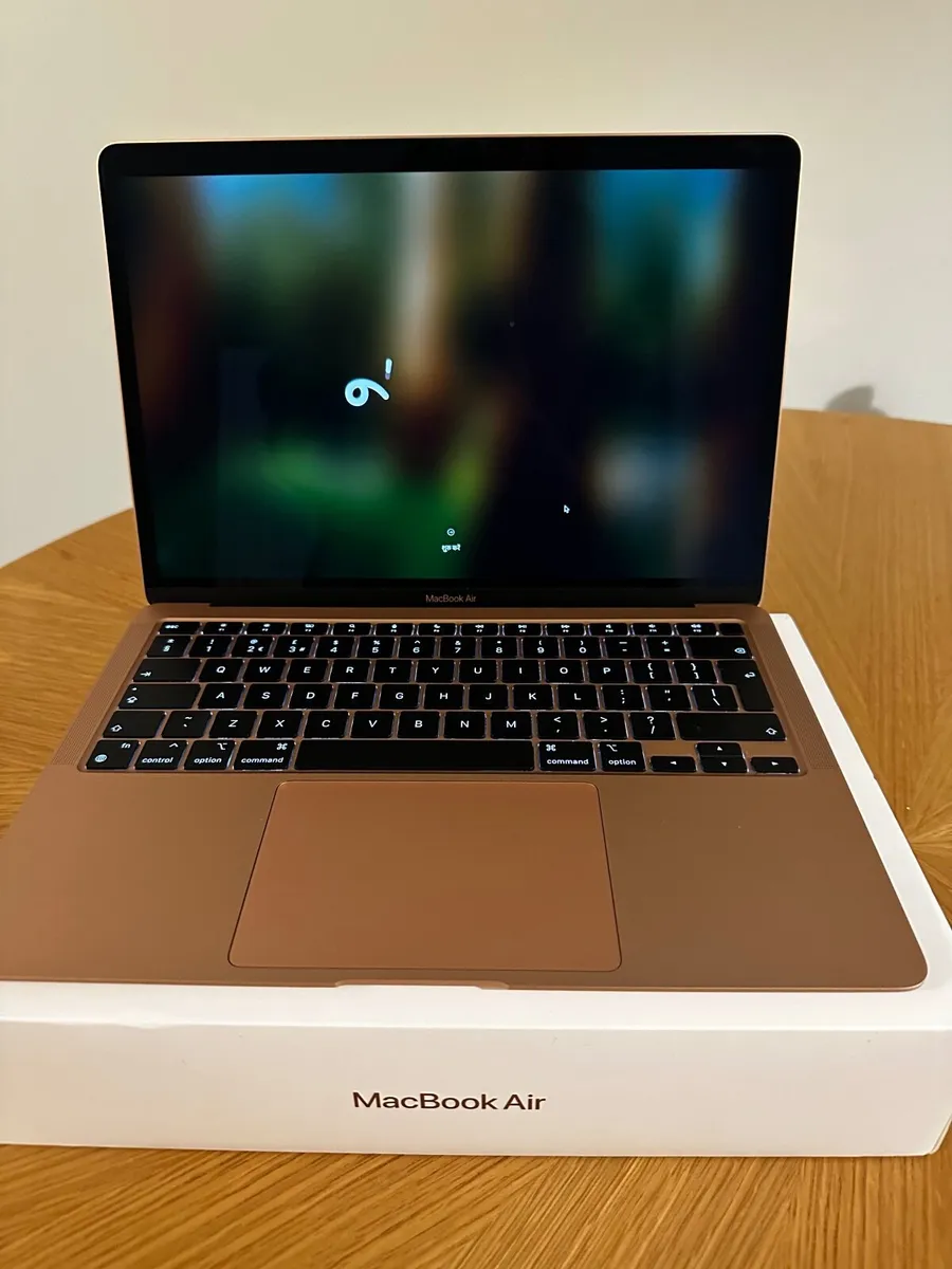 Apple MacBook Air 13.3” 256g Rose Gold - Image 1
