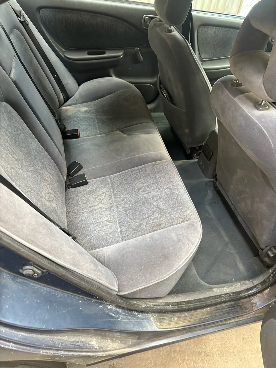 TOYOTA AVENSIS 2.0 TD - Image 4