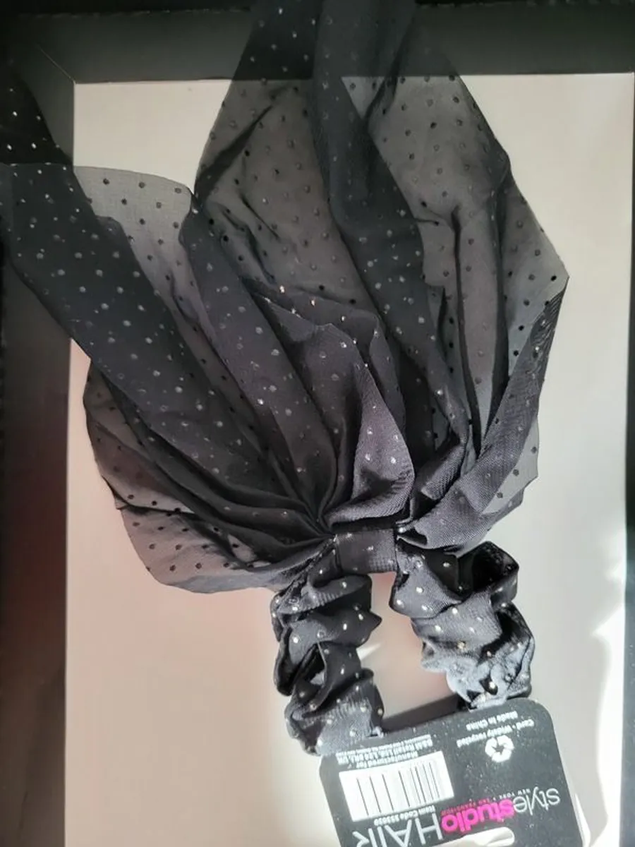 Black hair scrunchie with bow tie NEW - Image 1