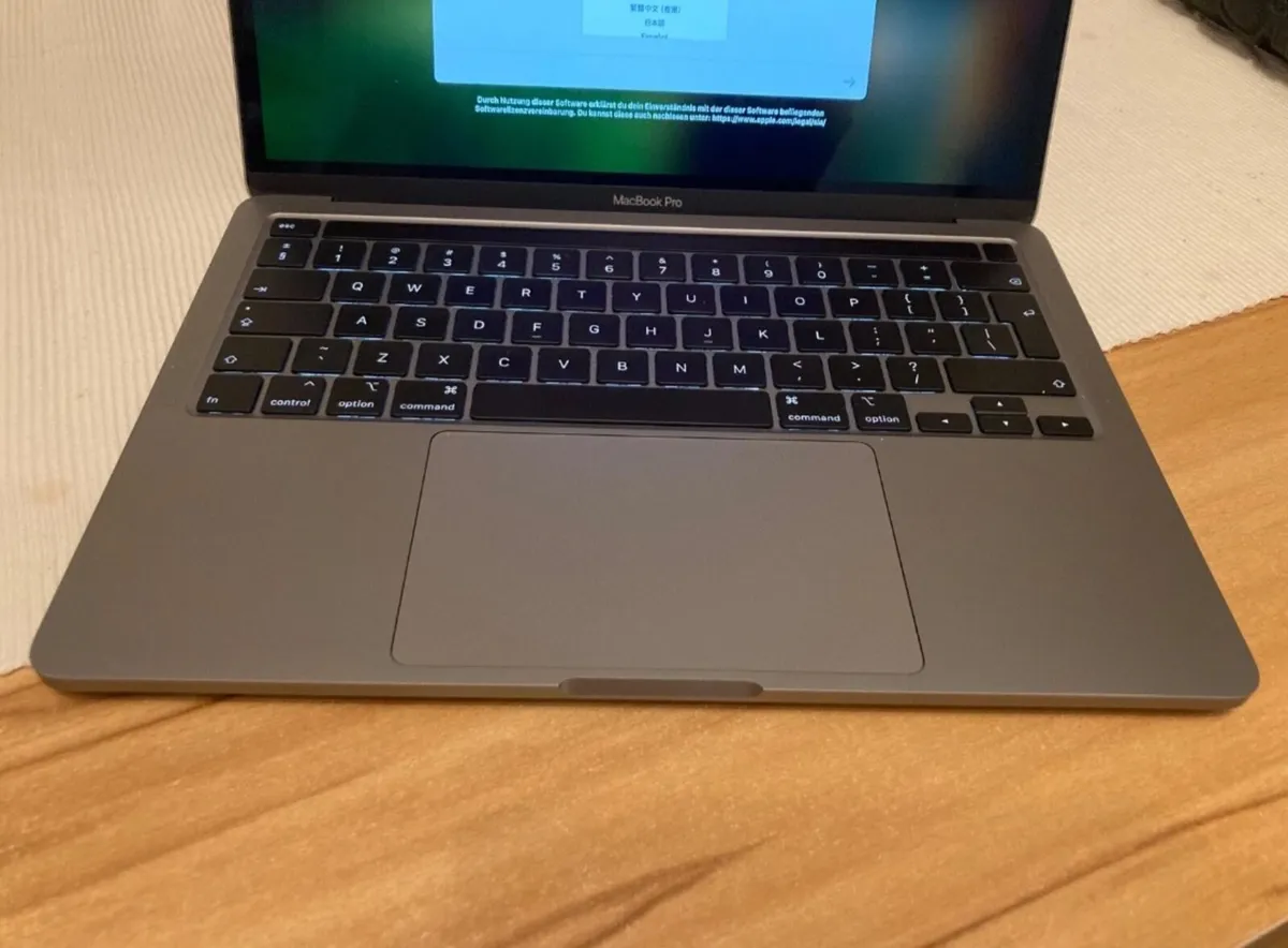 2020 MacBook Pro 13.3 inch 32GB/1TB SSD - Image 2