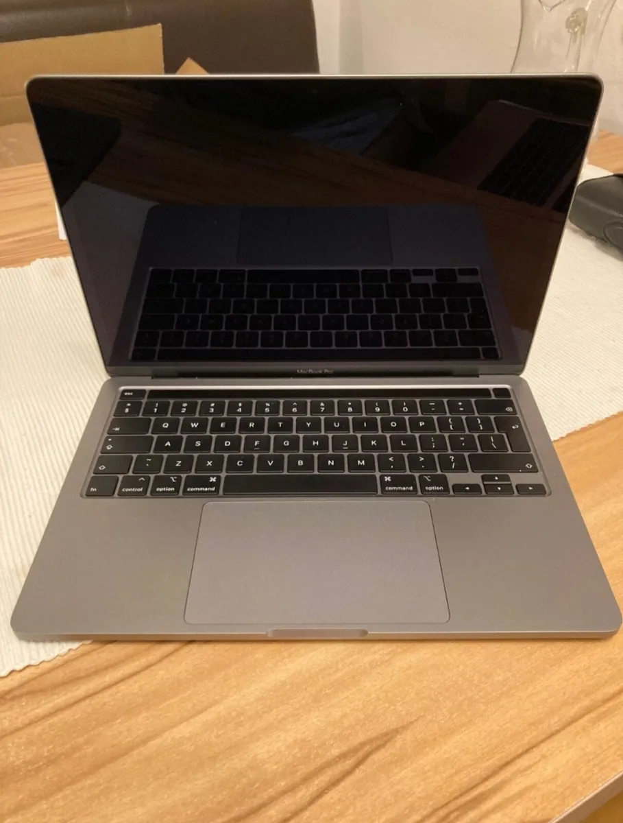 2020 MacBook Pro 13.3 inch 32GB/1TB SSD - Image 3
