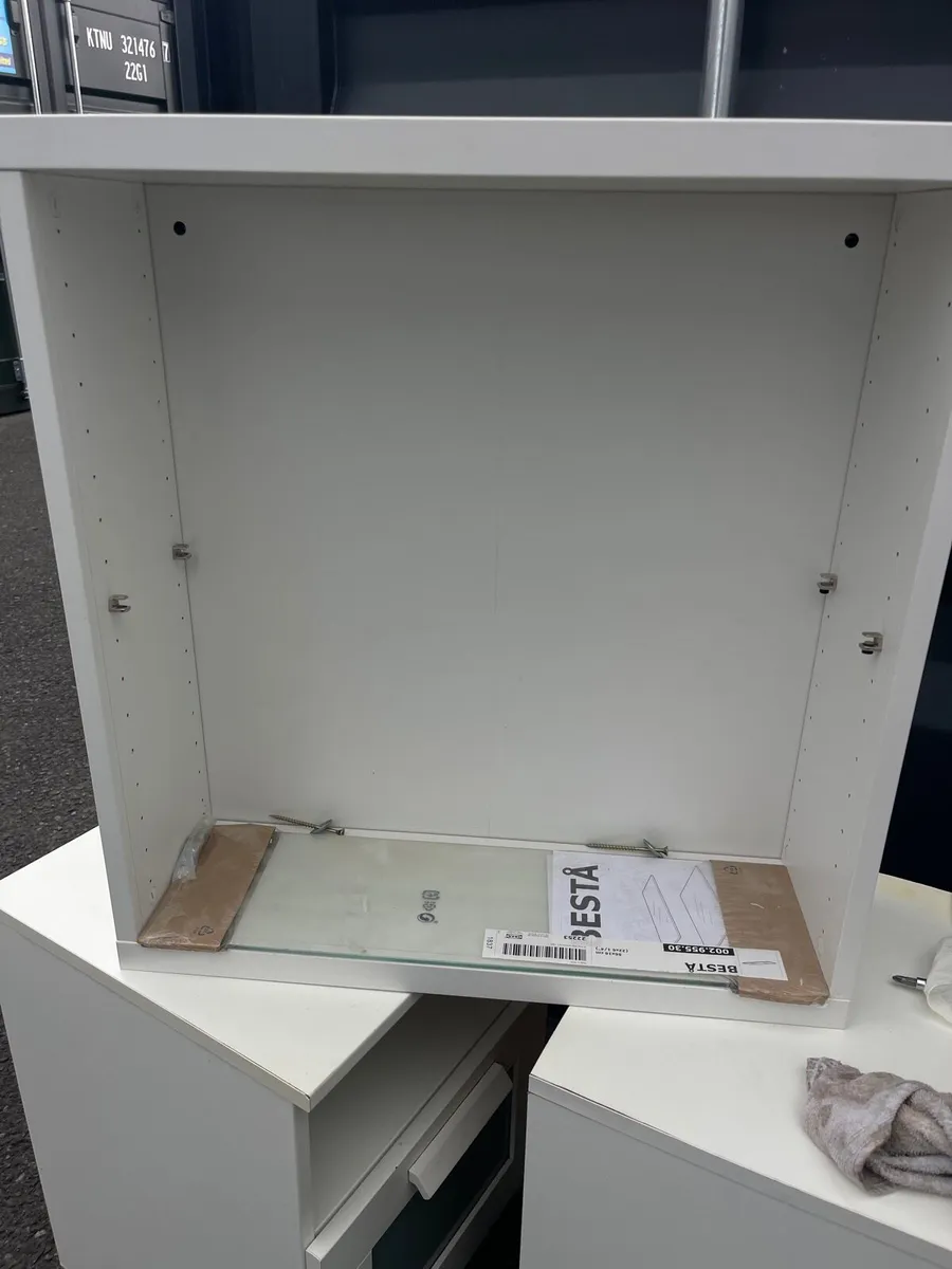 White bathroom shelve - Image 2