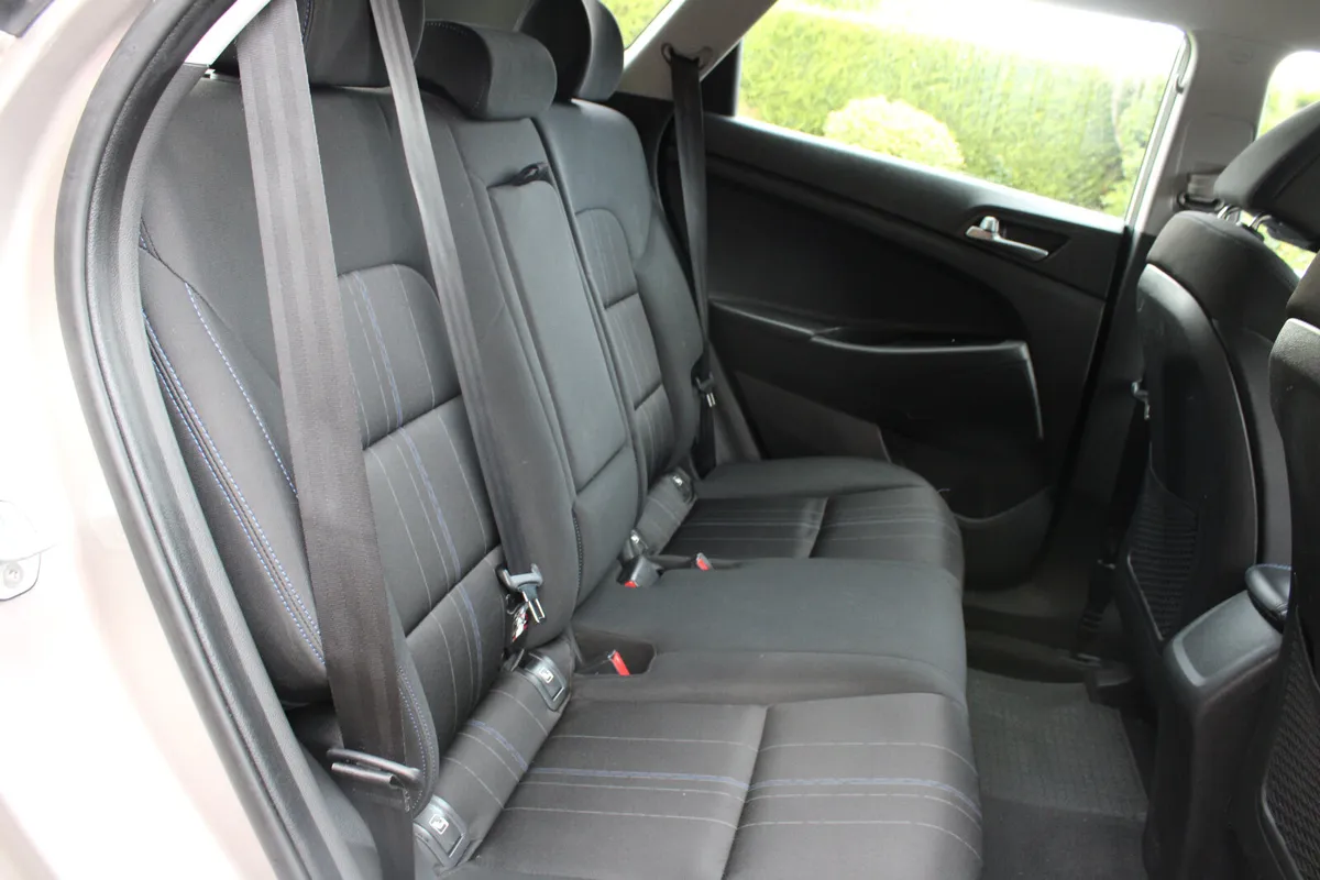 2004 TOYOTA COROLLA TERRA 1.4 VVTI SALOON PETROL