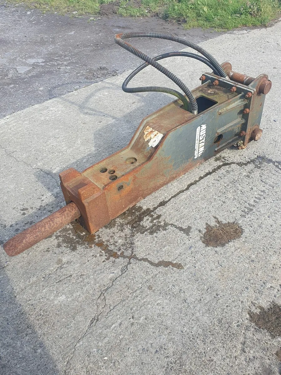 Rock breaker mustang 65mm pin for 13 tonne digger - Image 2
