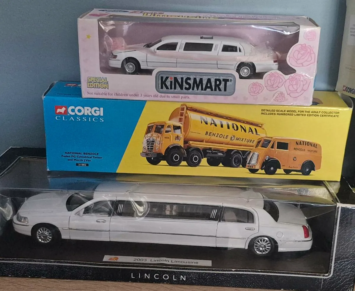 Corgi joblot - Image 3