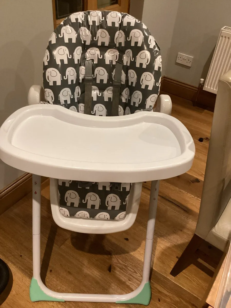 Babiie highchair - Image 1