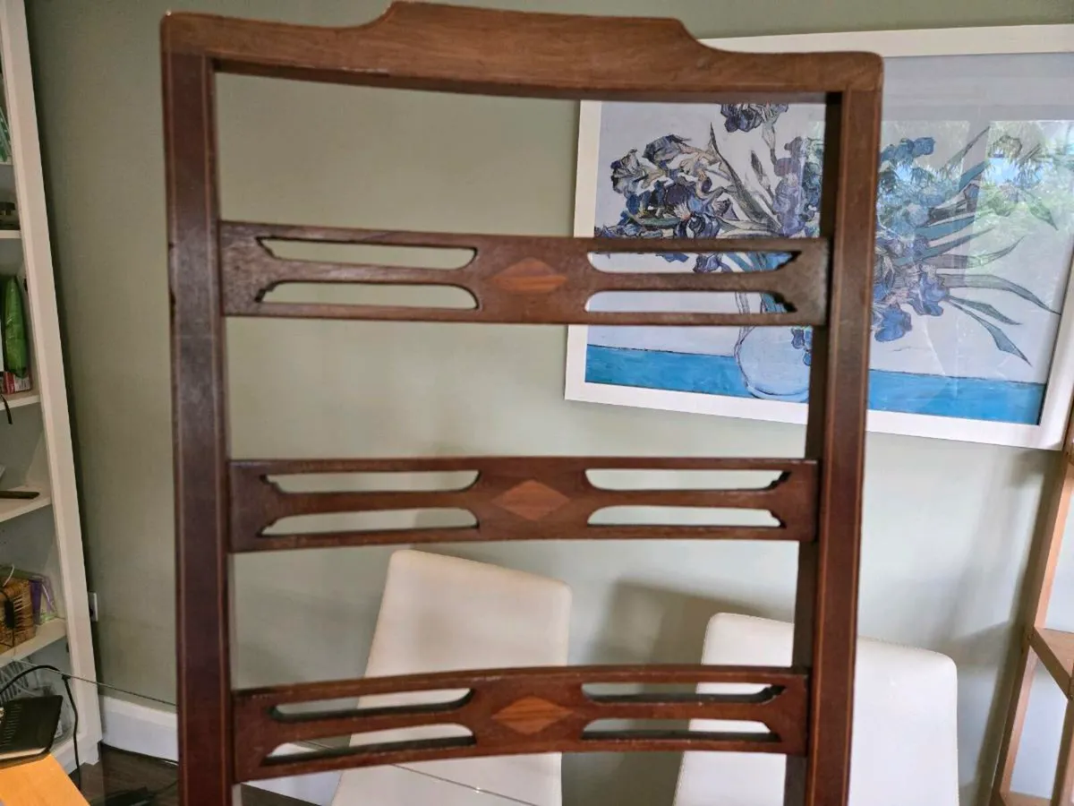 Antique chair - Image 2