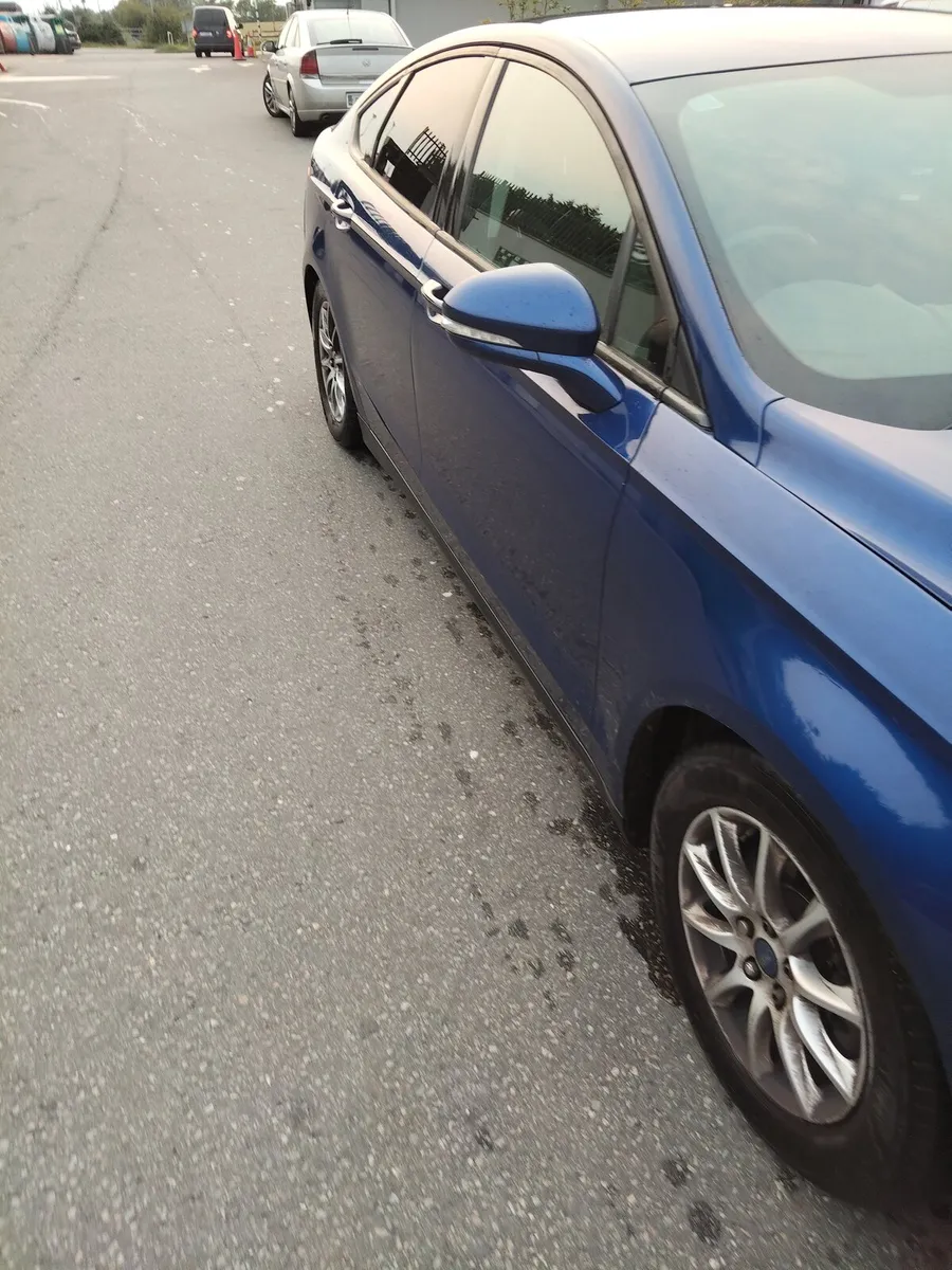 Ford Mondeo 2015 - Image 2