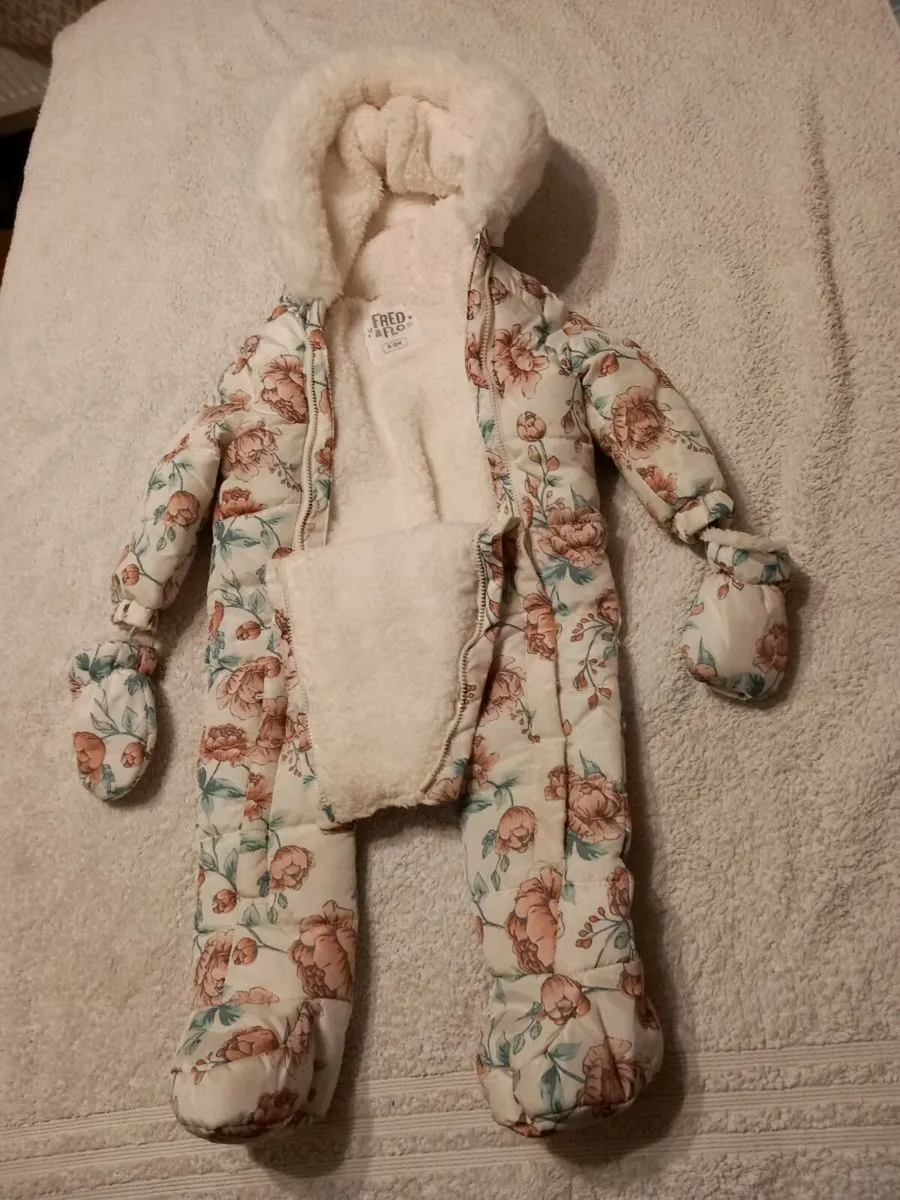 Baby Clothes - Image 3