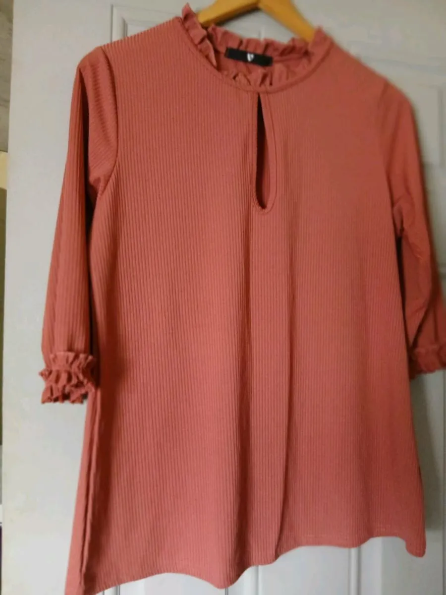 Ladies top - Image 2