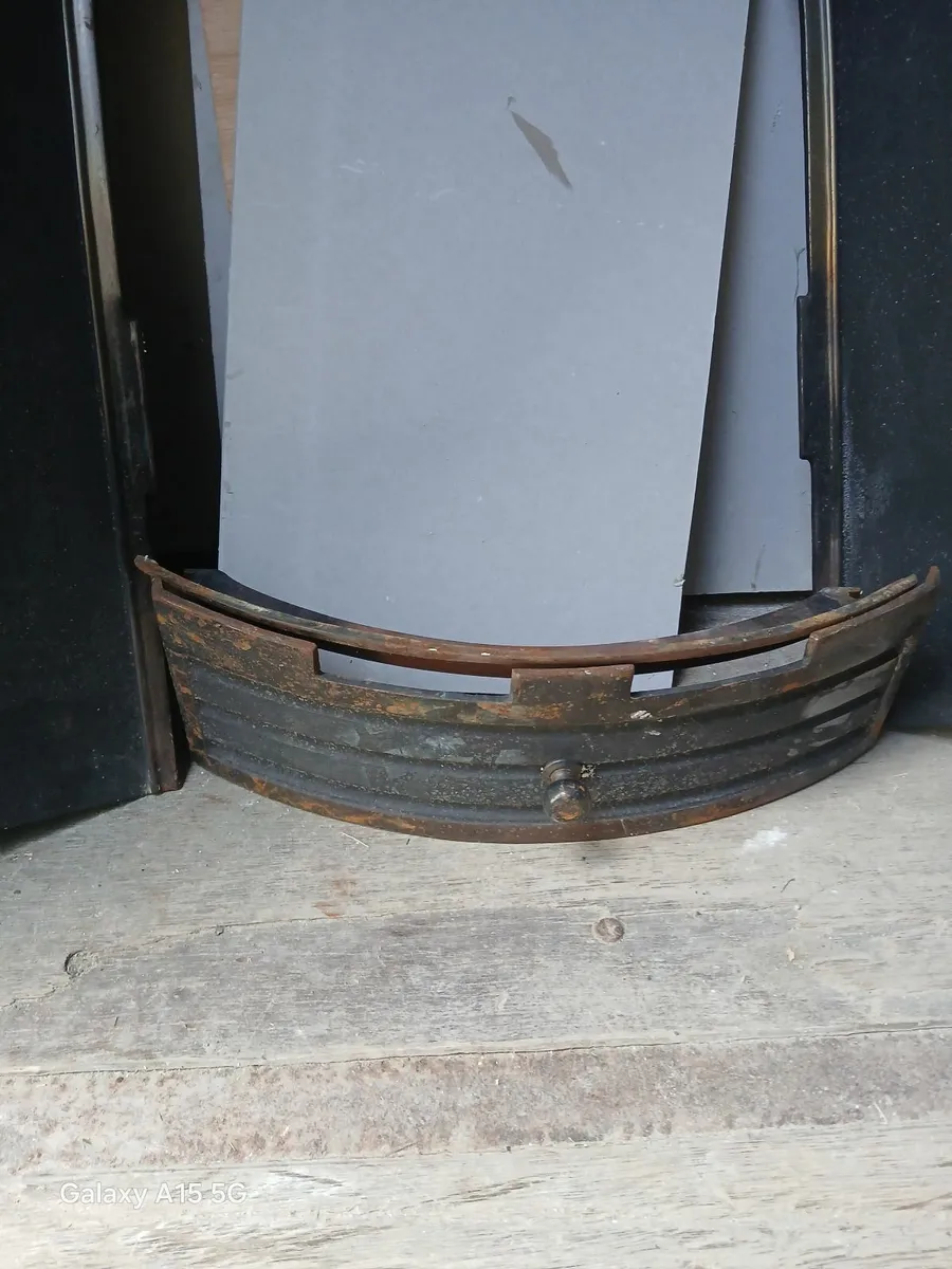 Fireplace inset - Image 2