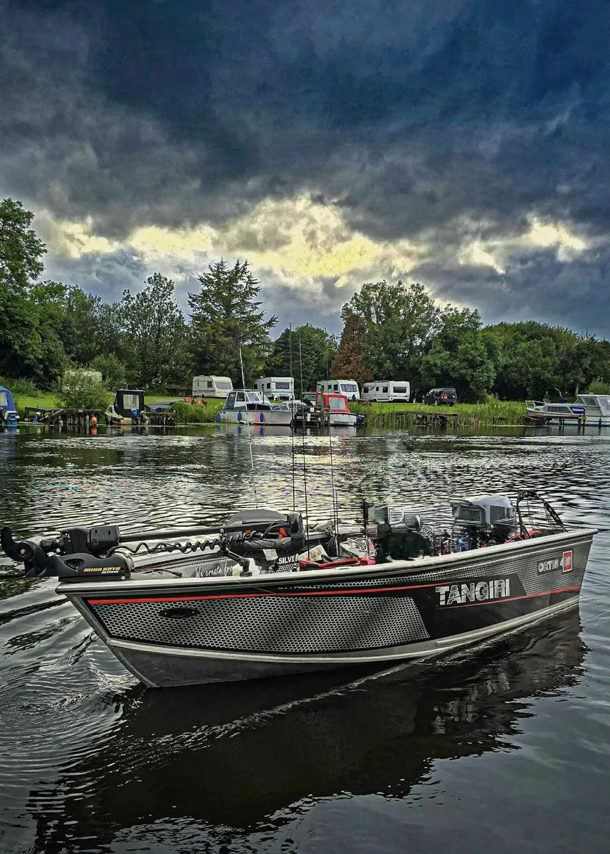 fishing boat - Image 1