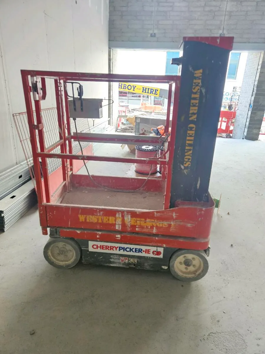Scissor lift - Image 2