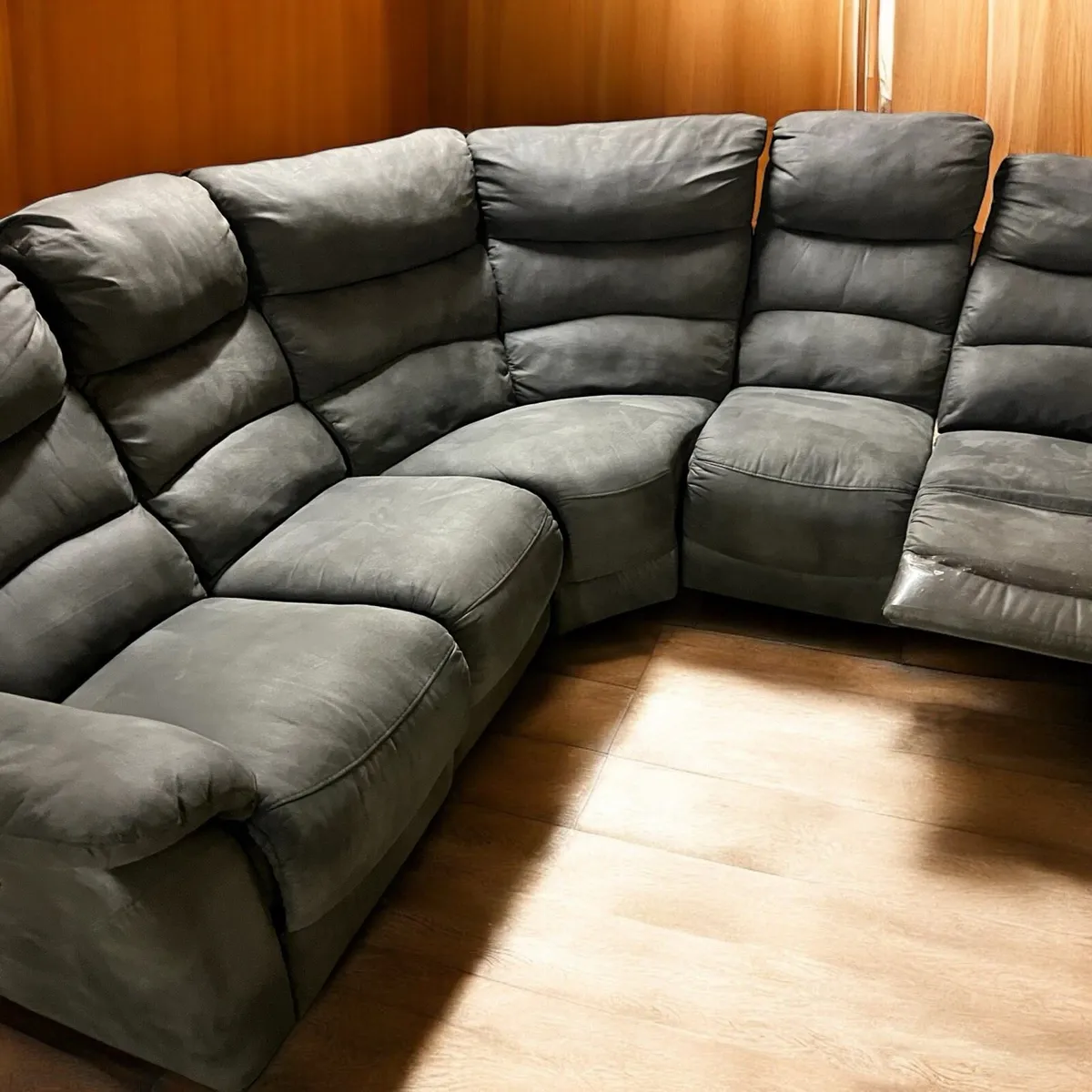 Large grey corner recliner sofa couch furniture - Image 2