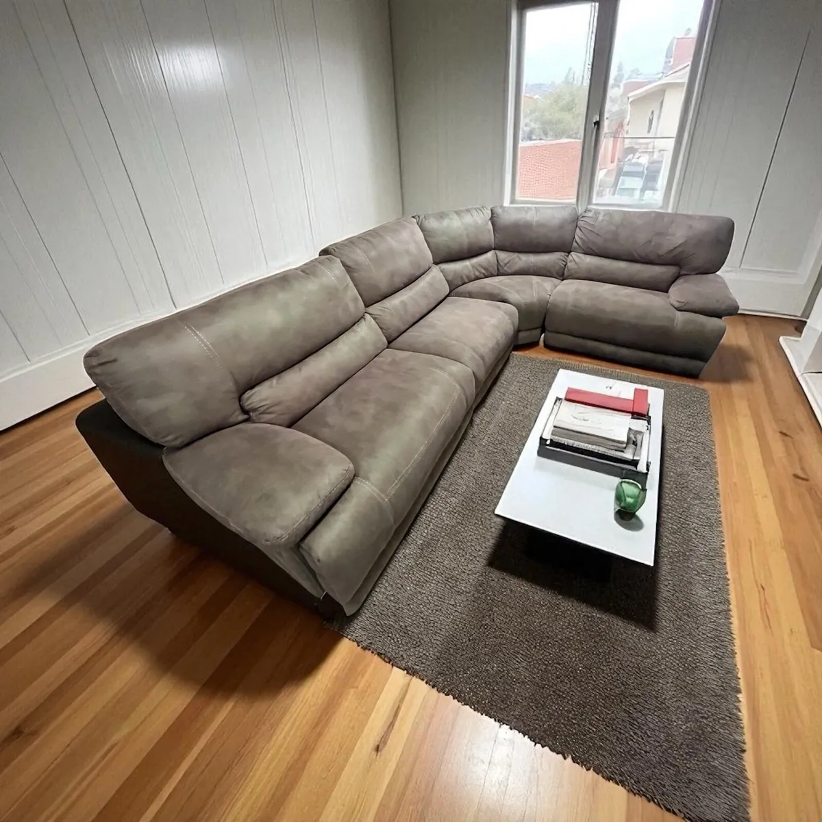 Large beige corner recliner sofa couch - Image 1