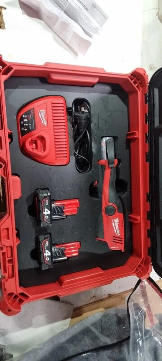milwaukee force logic Copper crimping tool - Image 1