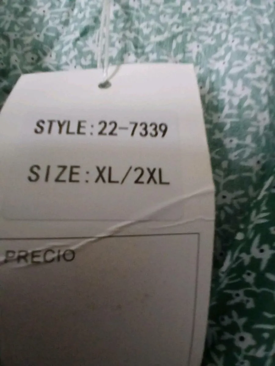 Ladies dress - Image 2