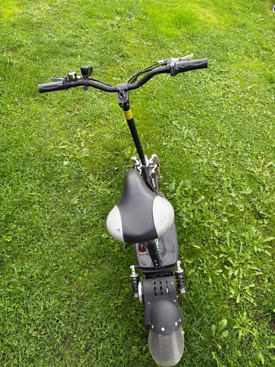 Electric Scooter + Charger - Image 2