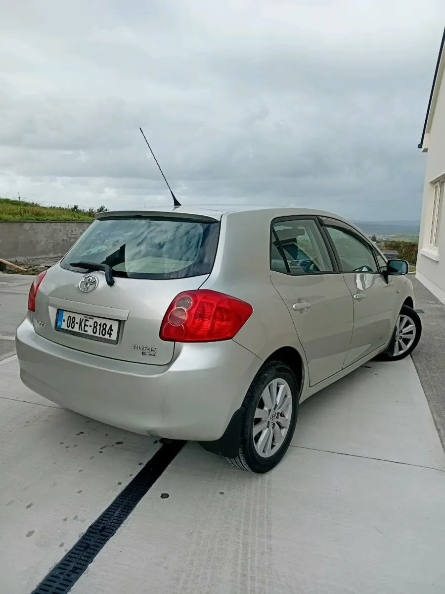 Toyota Auris 08 - Image 2