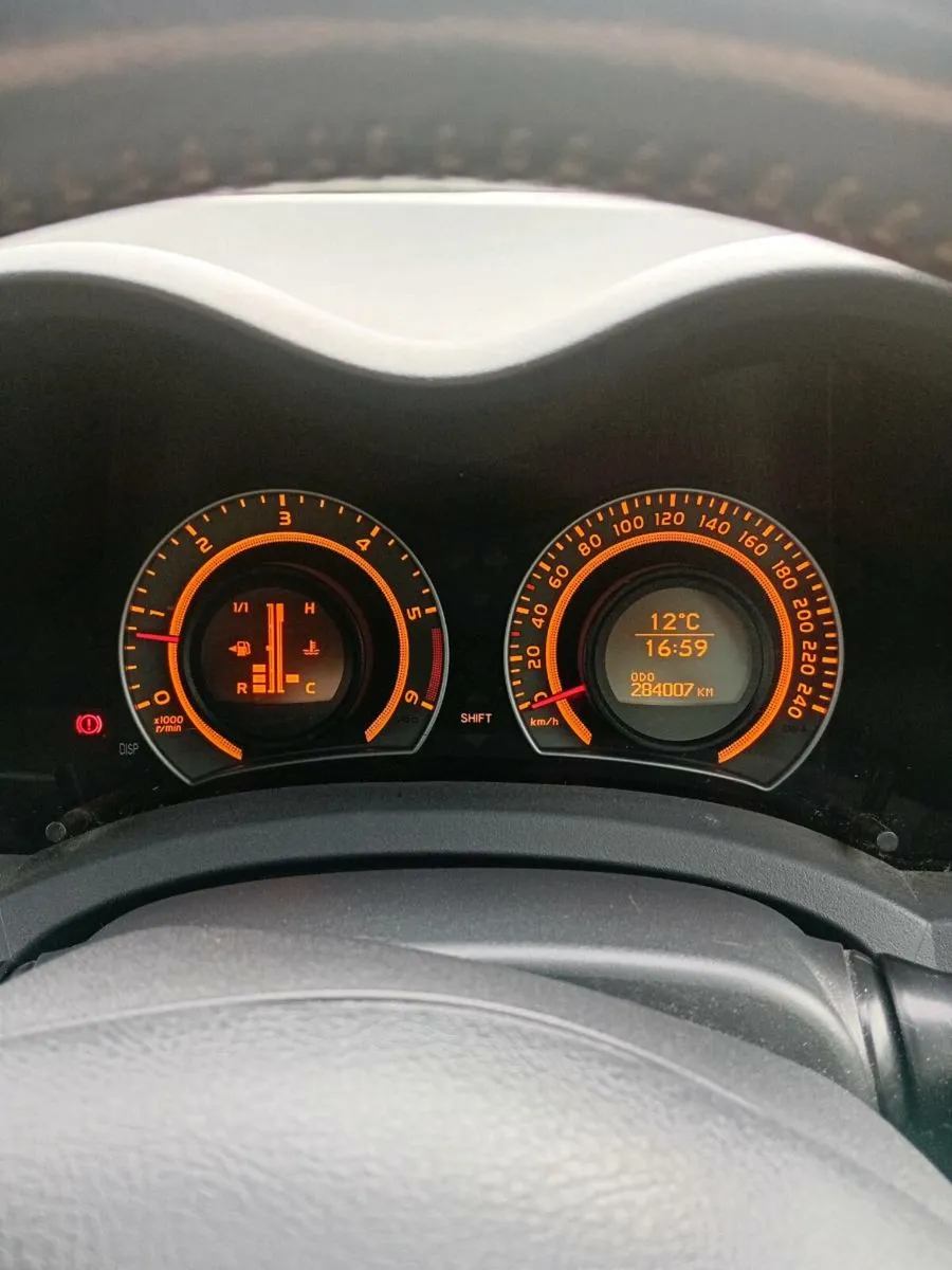 Toyota Auris 08 - Image 3