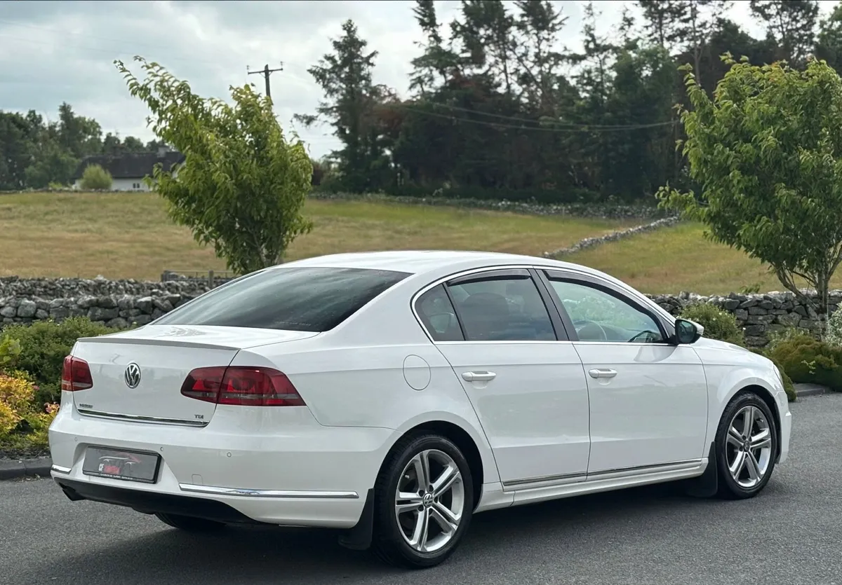 Volkswagen Passat 2014 - Image 4
