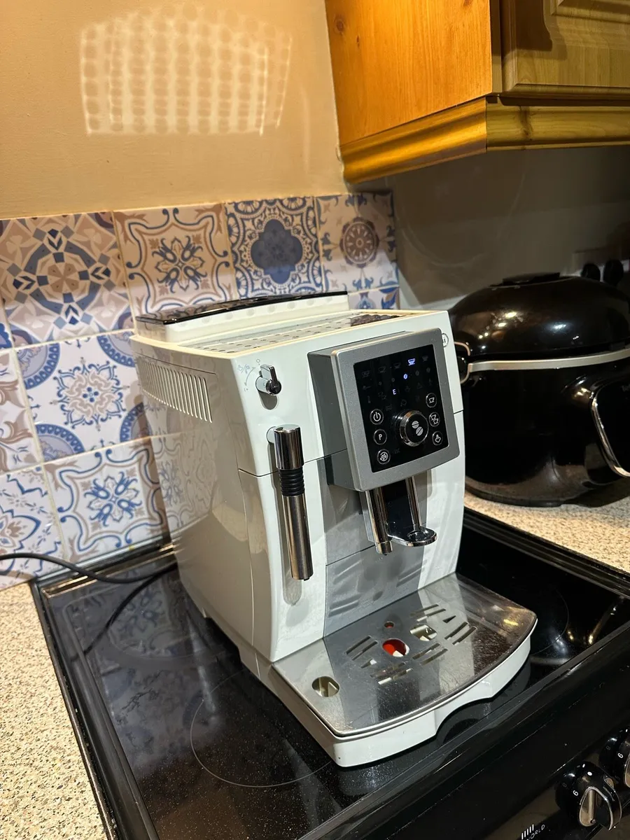 Coffee Machine De Longhi ECAM 23.210.W - Image 3