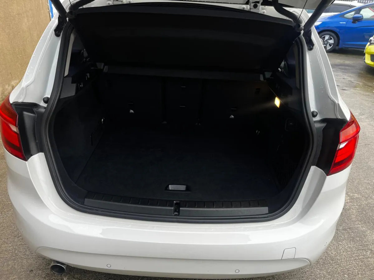BMW 2-Series 218D 2.0 DIESEL AUTOMATIC - Image 3
