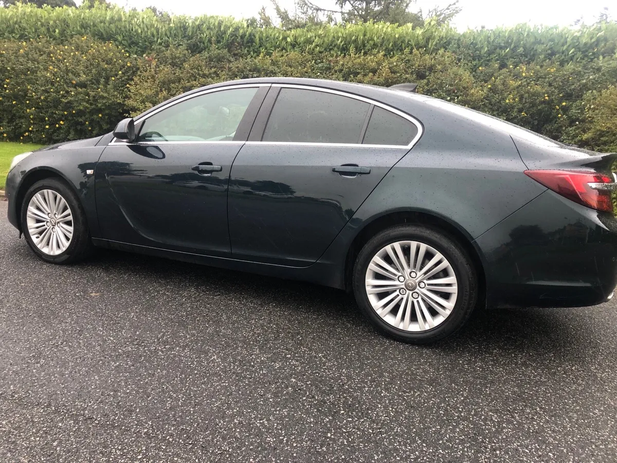INSIGNIA EXECUTIVE AUTO AS NEW NCT&TAX - Image 4