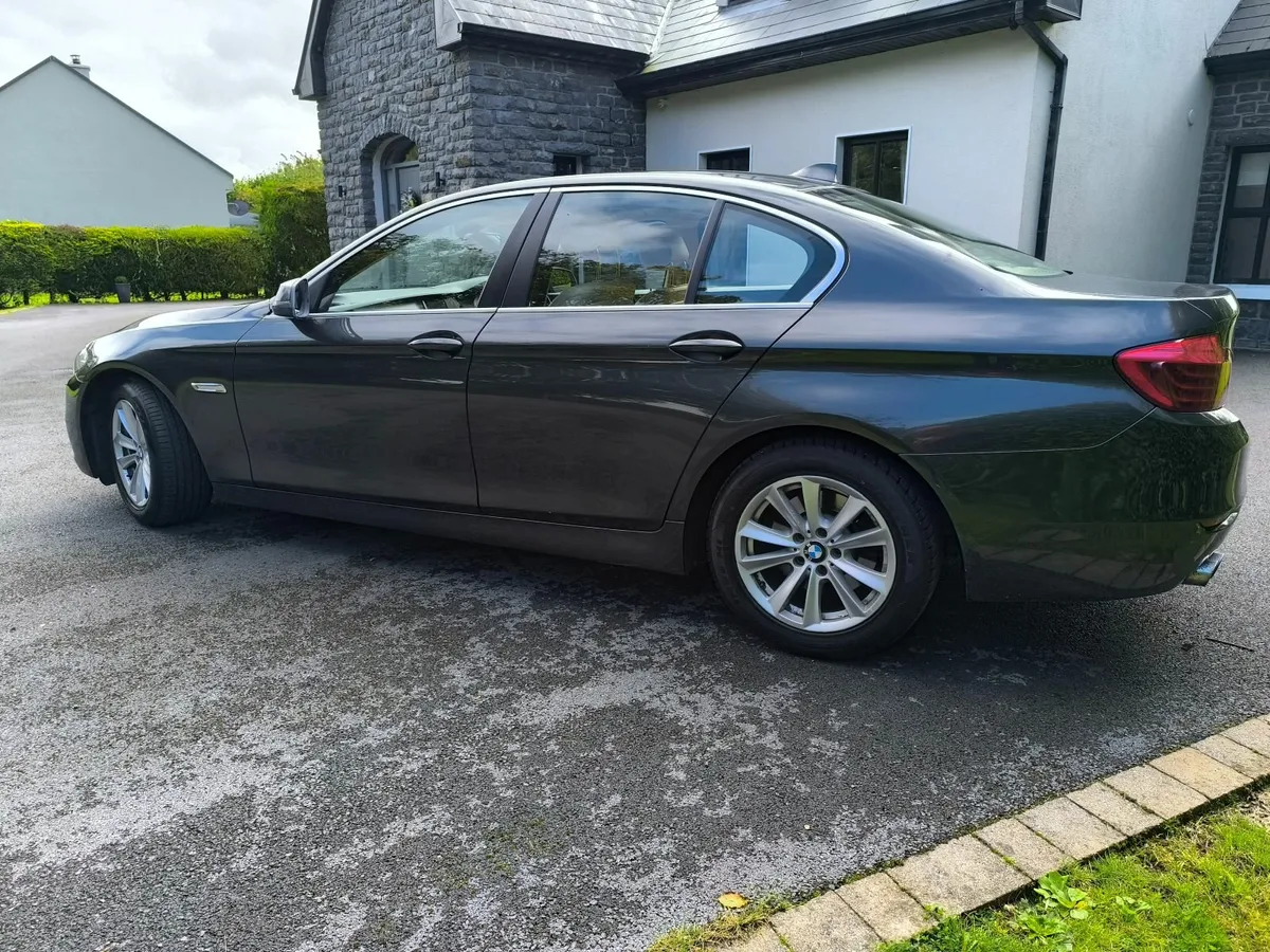 BMW 5-Series 2014 SE Model - Image 3