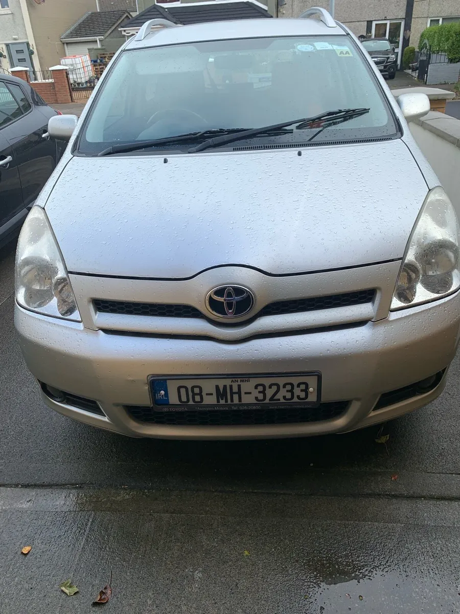 Toyota verso - Image 1