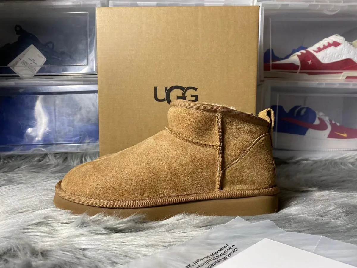 Ugg boots mini classic - Image 1