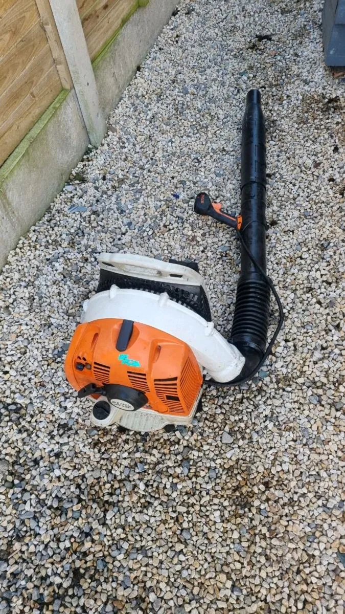 Stihl leaf blower - Image 1