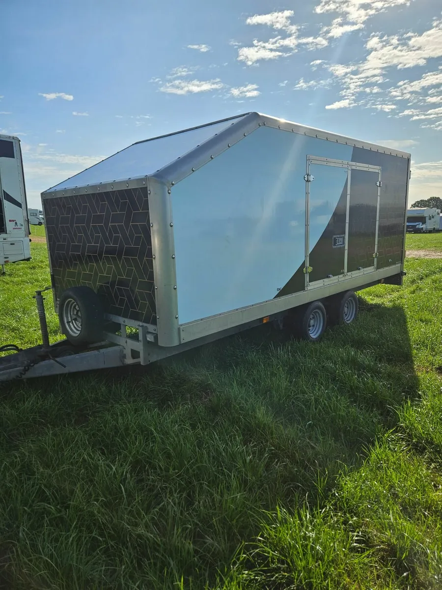 Car transporter - Image 1