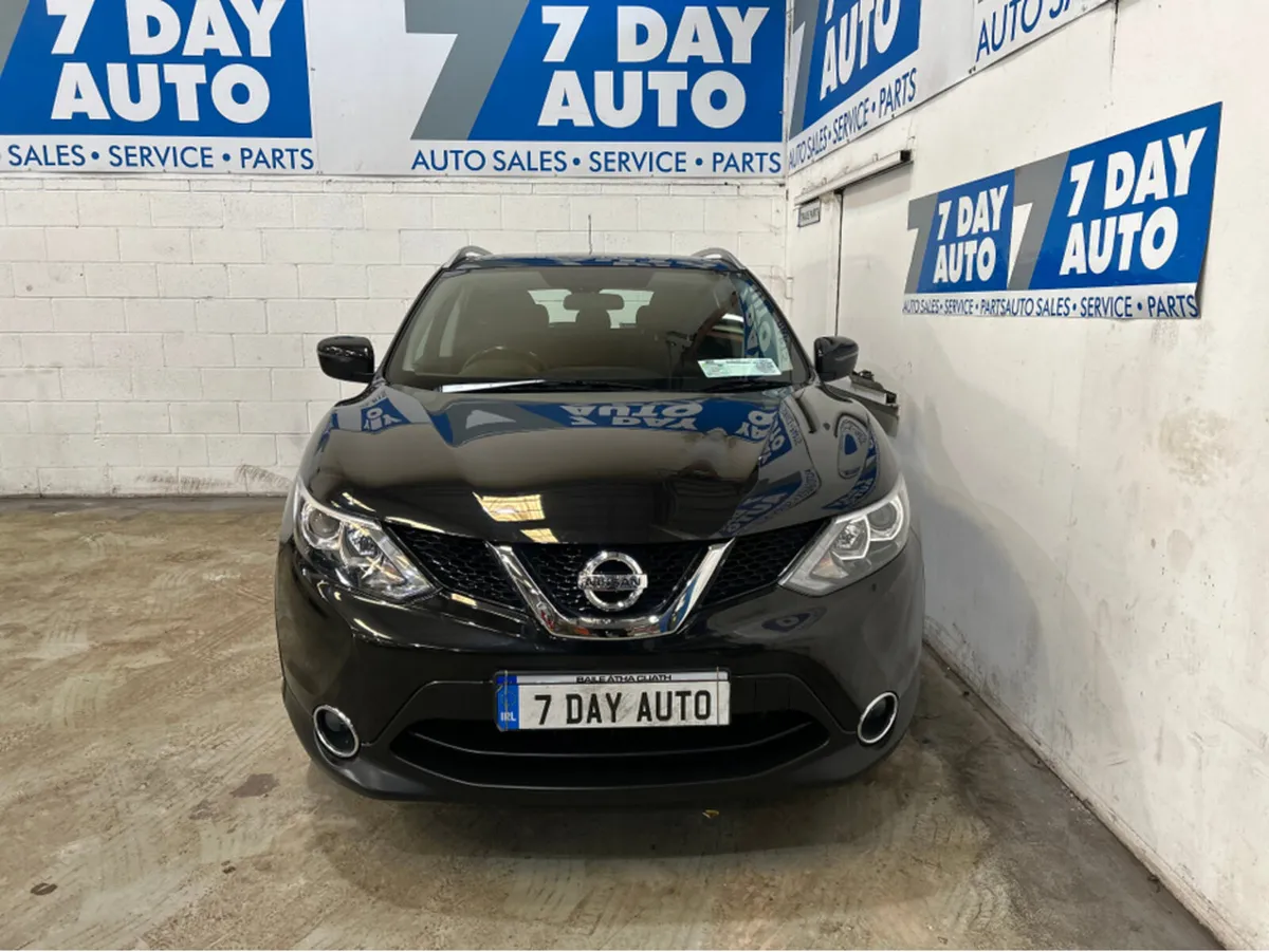 Nissan Qashqai 1.2 SV PAN ROOF - Image 2