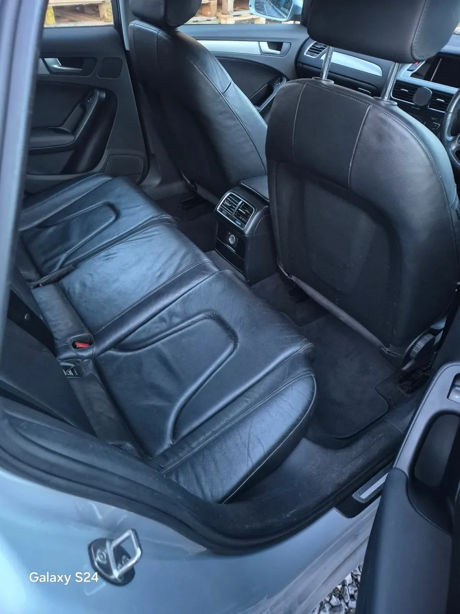 Audi A4 2008 - Image 2