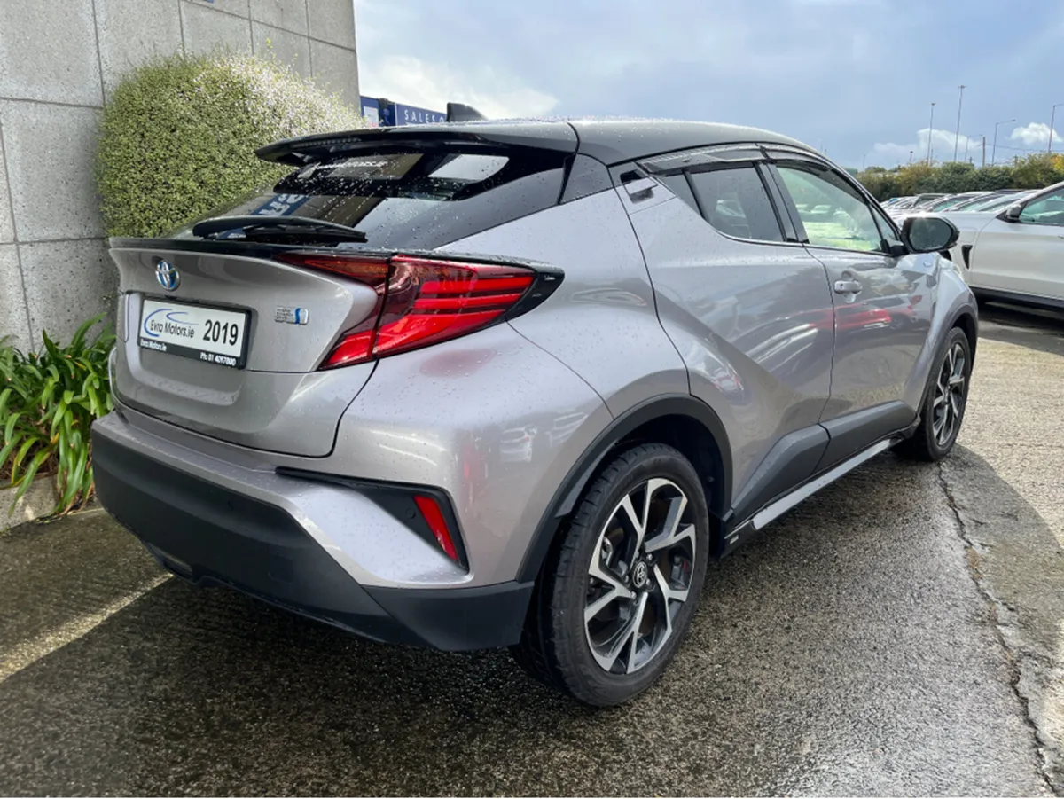 Toyota C-HR SOL HYBRID AUTOMATIC 1.8 PETROL //HIGH - Image 4
