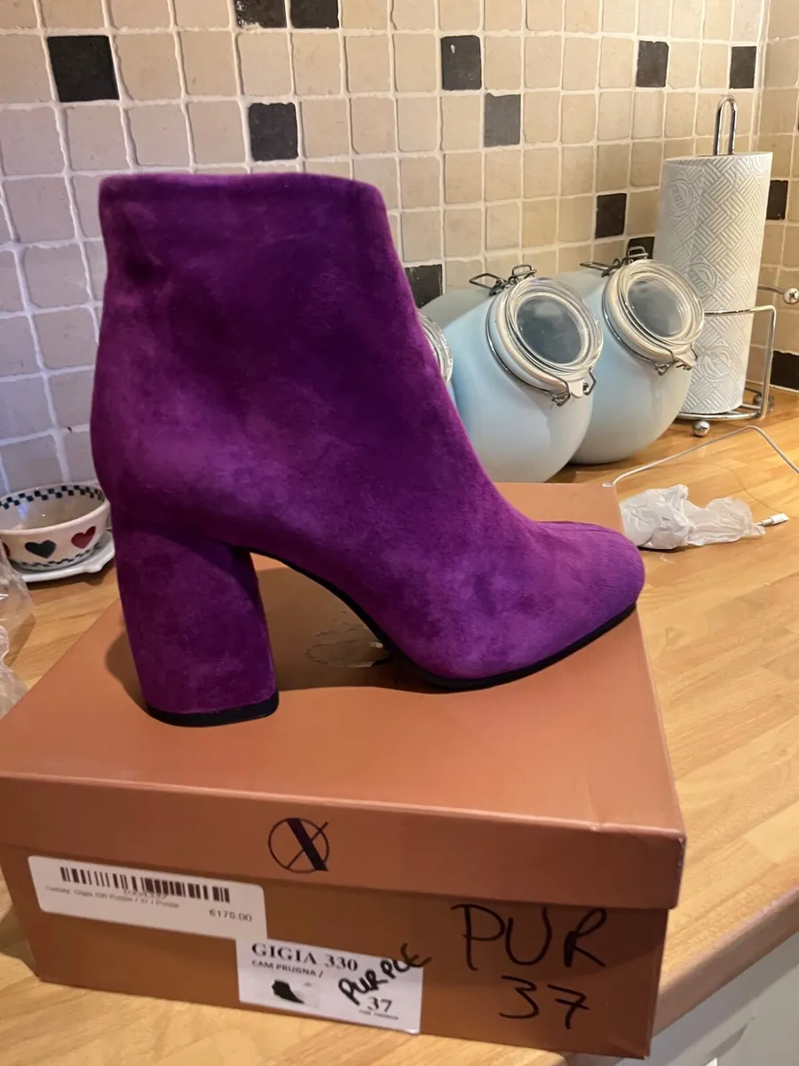 Shoes - Image 1