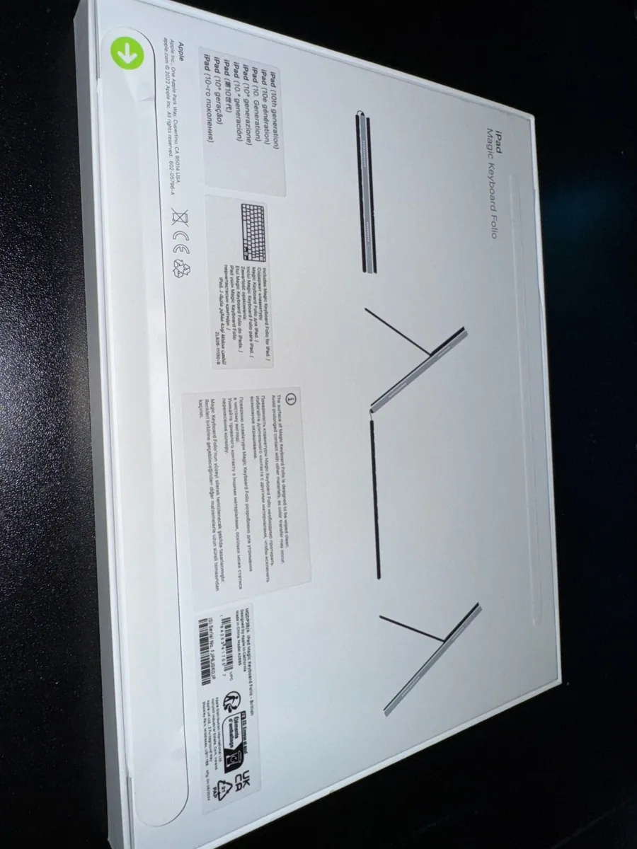 Brand New iPad Magic Keyboard Folio 10th Gen - Image 3