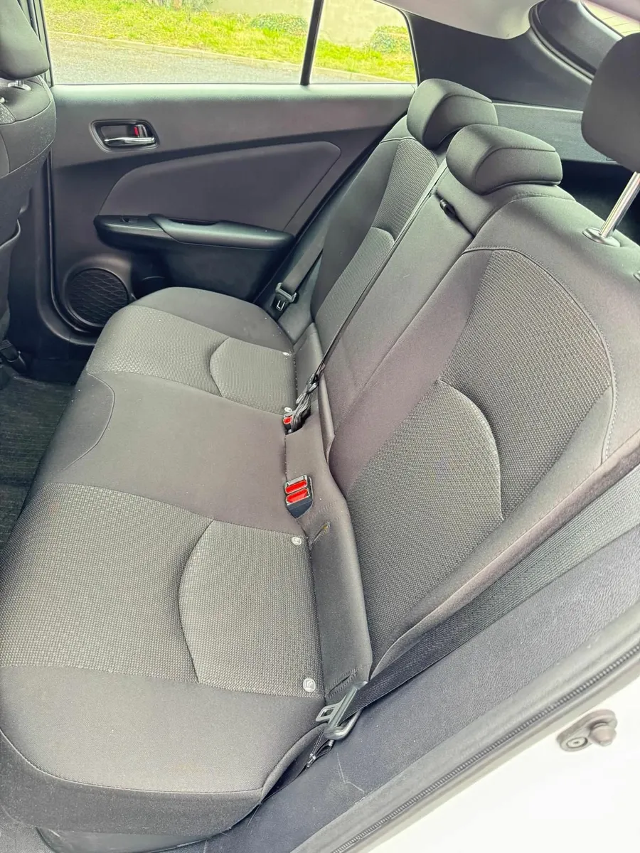Toyota Prius 2022 - Image 4