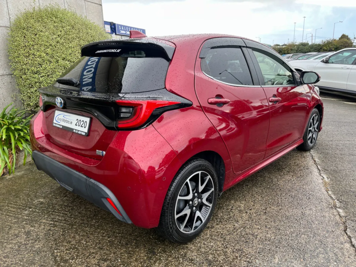 Toyota Yaris Z AUTOMATIC HYBRID 1.5 PETROL //HIGH - Image 4