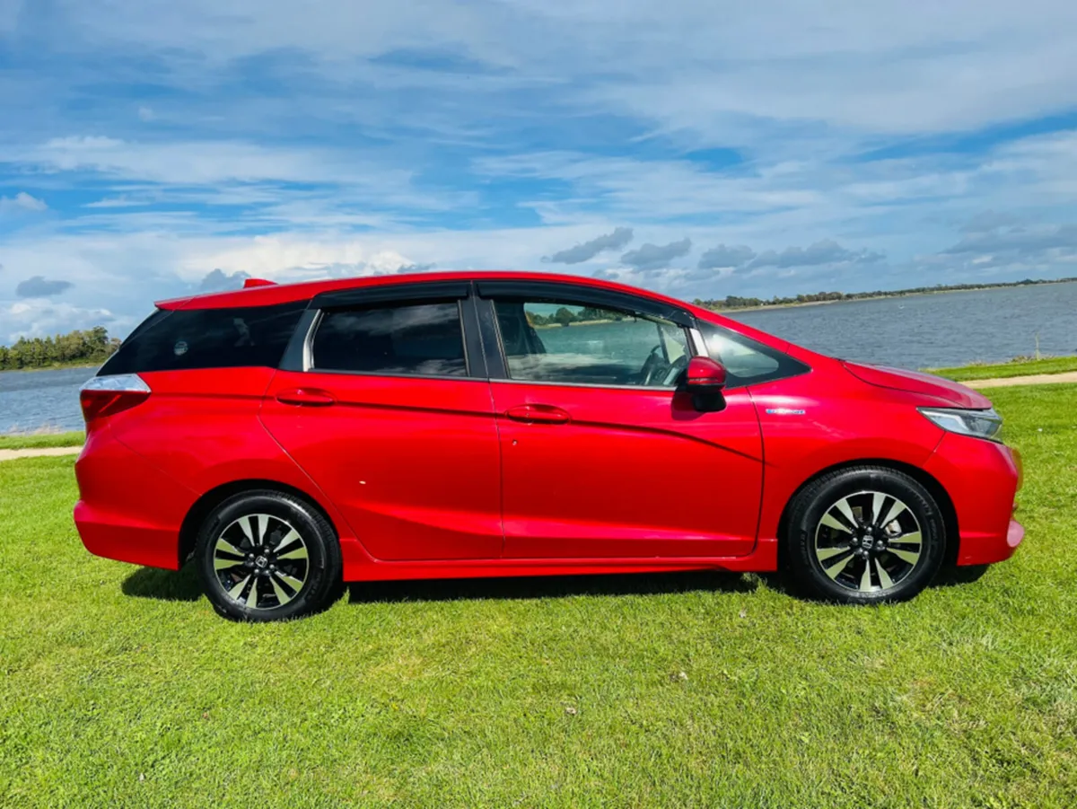 Honda Shuttle Shuttle 1.5 HYBRID  ESTATE - Image 4