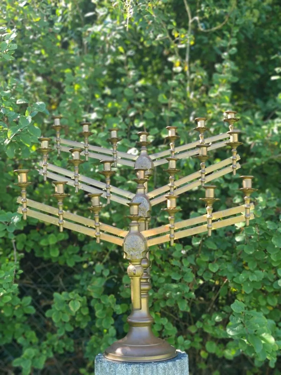 19th century brass adjustable six arm candleabra - Image 2