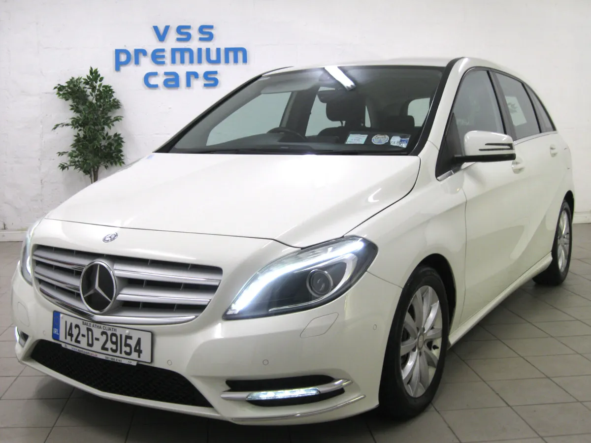RARE AUTO! ONLY 68K MLS! HI SPEC! NEW TYRES! MINT! - Image 4