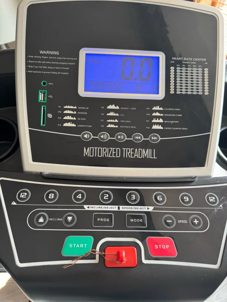 Motorised treadmill - Image 3