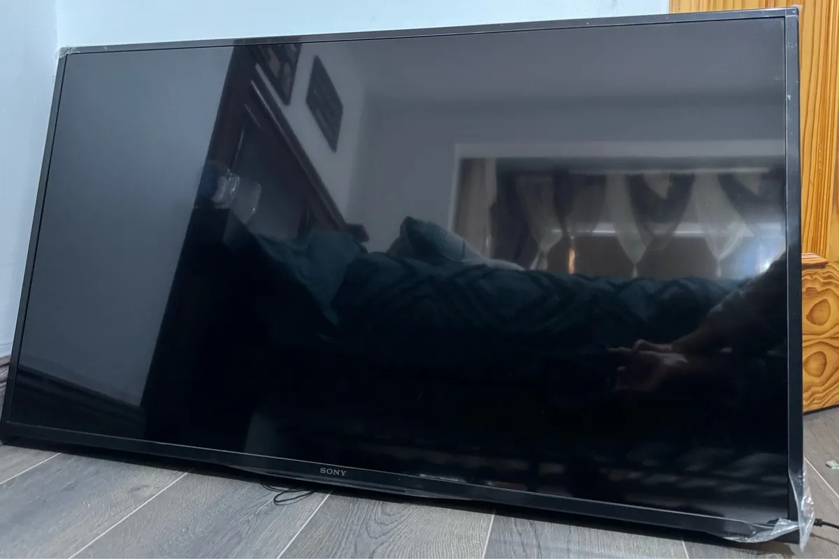 Sony Bravia 43” 4K smart HD LED TV - Image 3