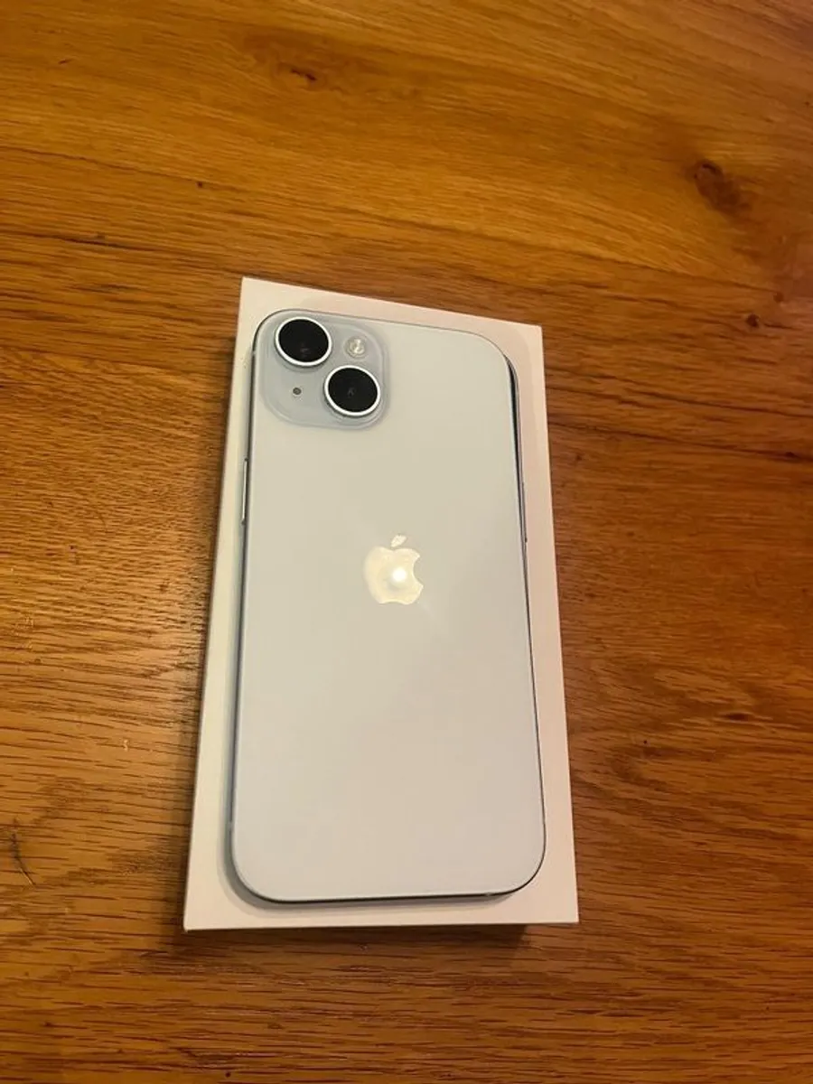 iPhone 15(unlocked) - Image 3